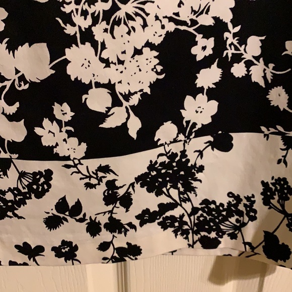 Talbot’s Black and Ivory Print Dress Size 10 - Picture 3 of 9